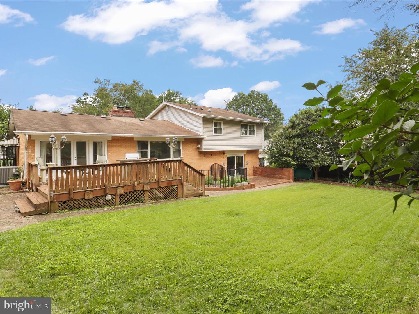6170 HARDY DR, MCLEAN, Virginia 22101, 3 Bedrooms Bedrooms, ,3 BathroomsBathrooms,Residential,For sale,6170 HARDY DR,VAFX2260758 MLS # VAFX2260758