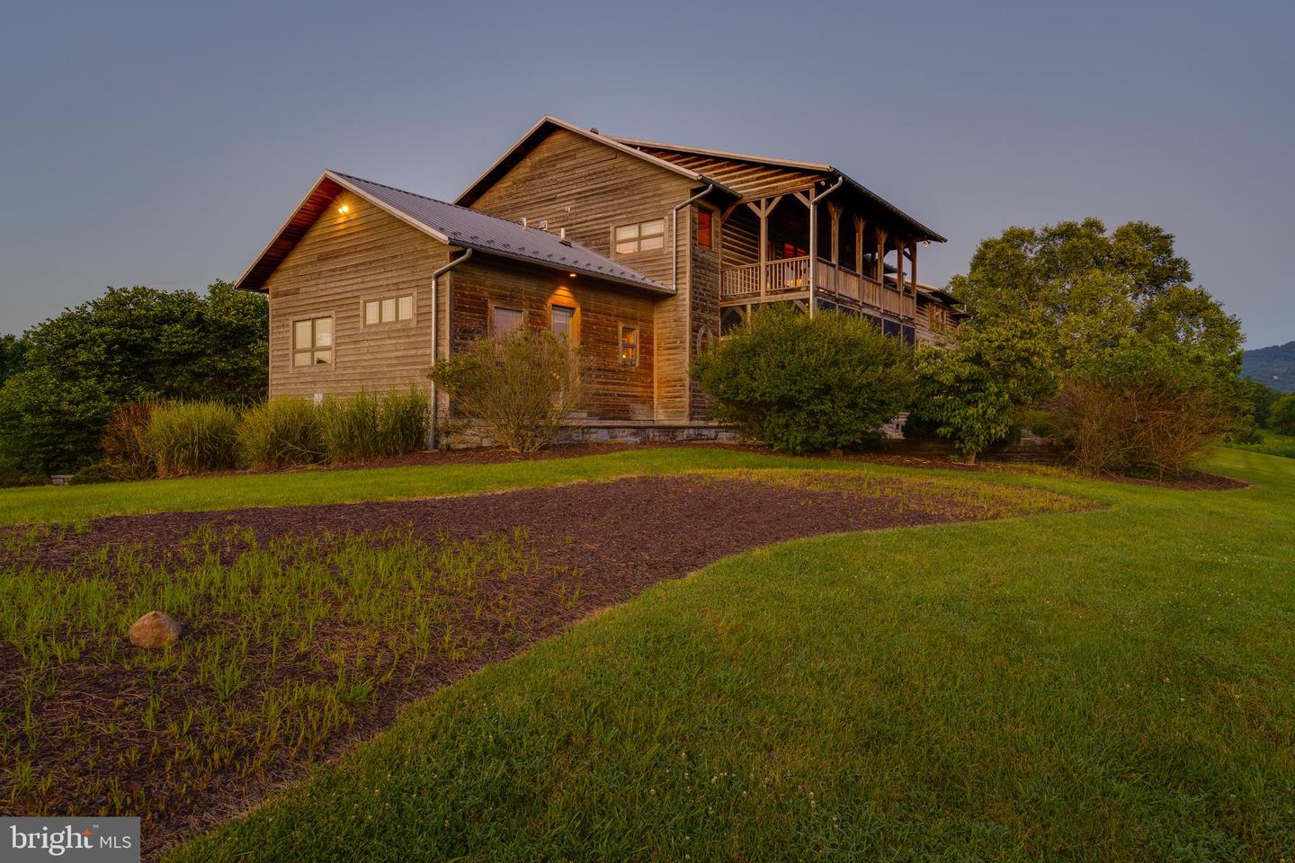 500 LOG CABIN LN, NEW MARKET, Virginia 22844, 3 Bedrooms Bedrooms, ,5 BathroomsBathrooms,Residential,For sale,500 LOG CABIN LN,VASH2012214 MLS # VASH2012214