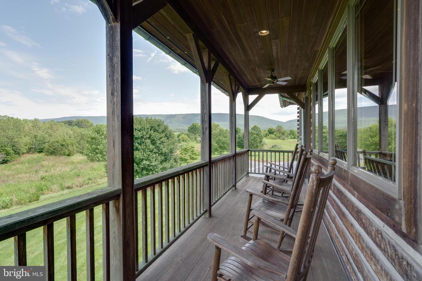 500 LOG CABIN LN, NEW MARKET, Virginia 22844, 3 Bedrooms Bedrooms, ,5 BathroomsBathrooms,Residential,For sale,500 LOG CABIN LN,VASH2012214 MLS # VASH2012214