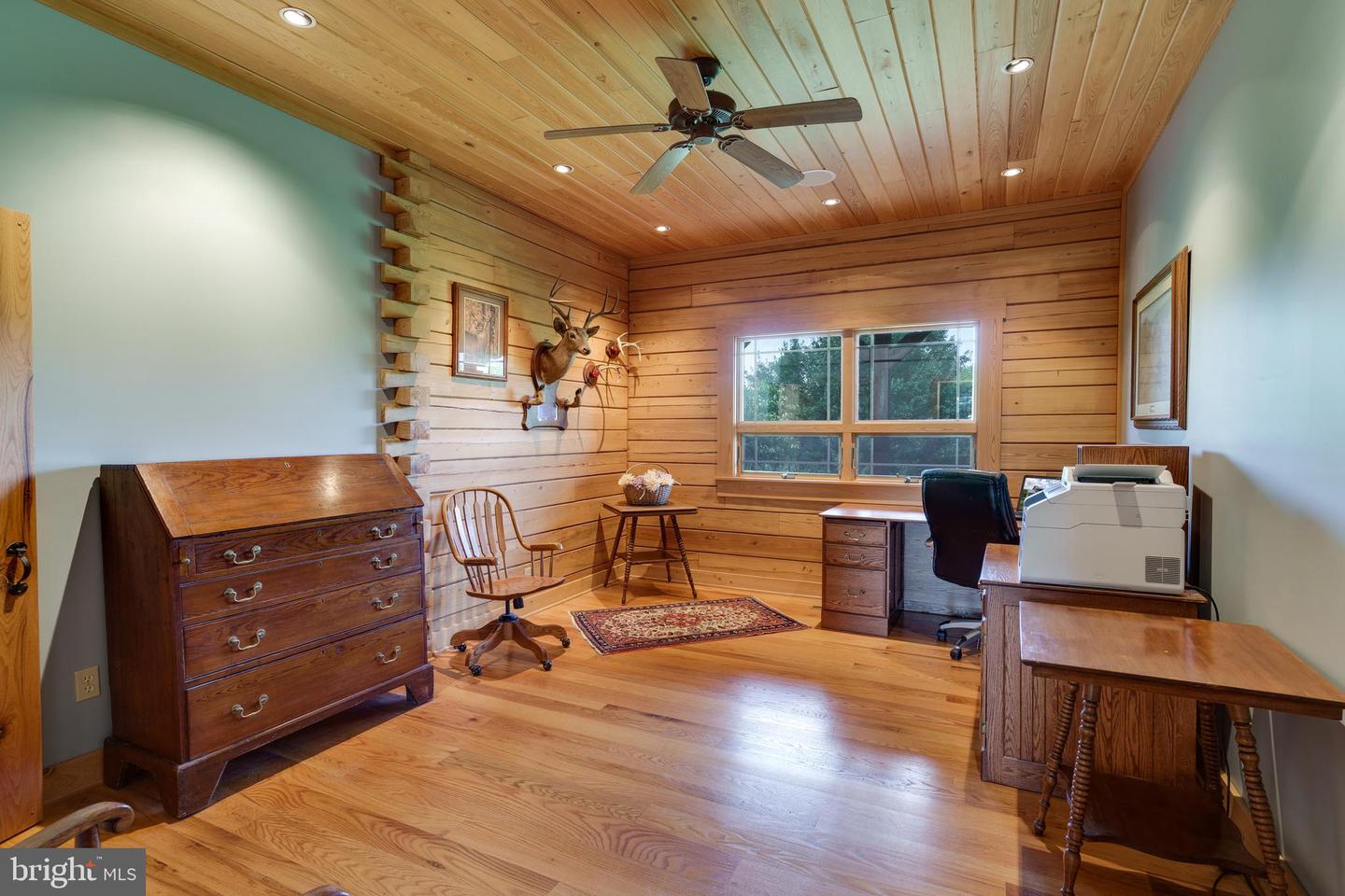 500 LOG CABIN LN, NEW MARKET, Virginia 22844, 3 Bedrooms Bedrooms, ,5 BathroomsBathrooms,Residential,For sale,500 LOG CABIN LN,VASH2012214 MLS # VASH2012214