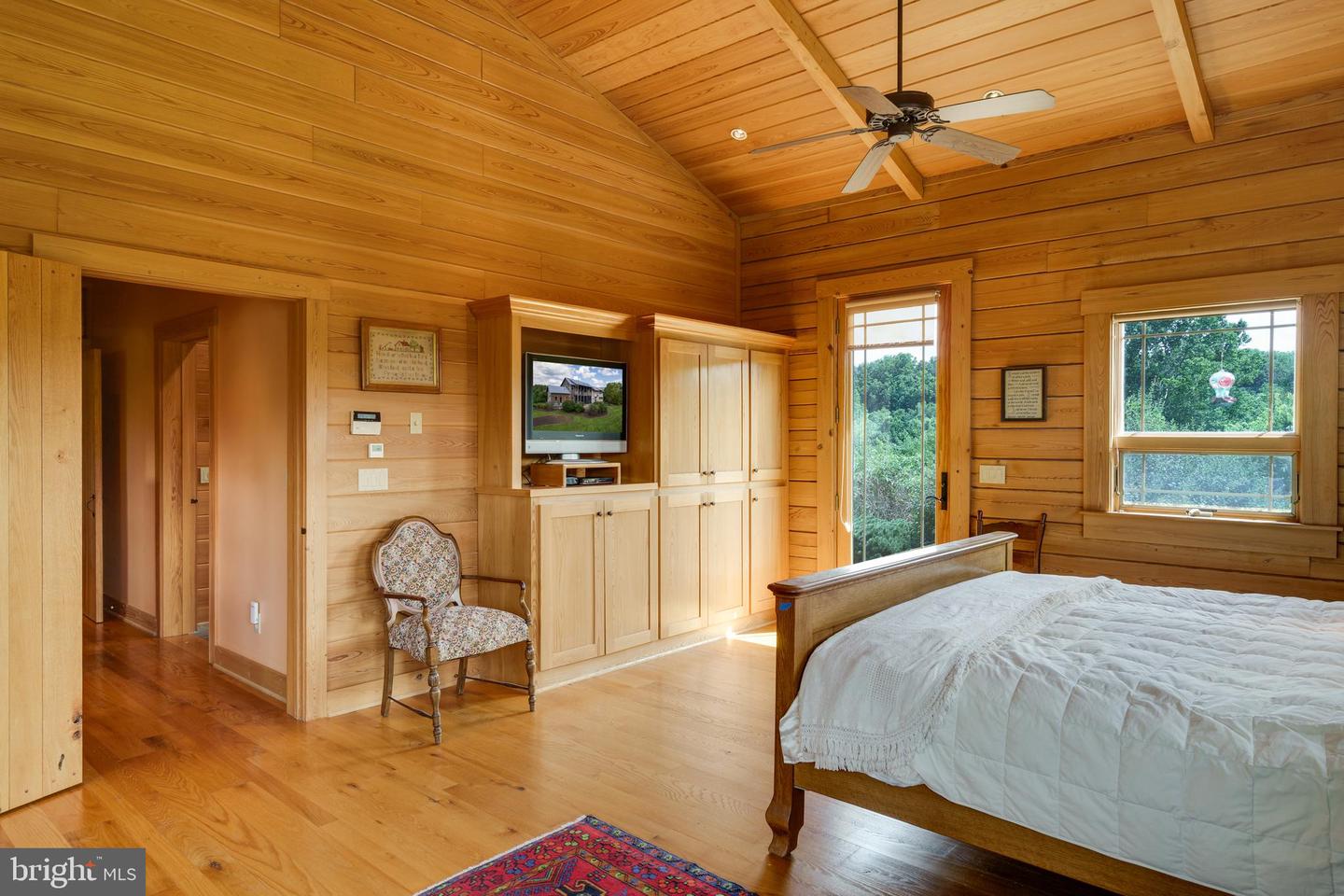 500 LOG CABIN LN, NEW MARKET, Virginia 22844, 3 Bedrooms Bedrooms, ,5 BathroomsBathrooms,Residential,For sale,500 LOG CABIN LN,VASH2012214 MLS # VASH2012214