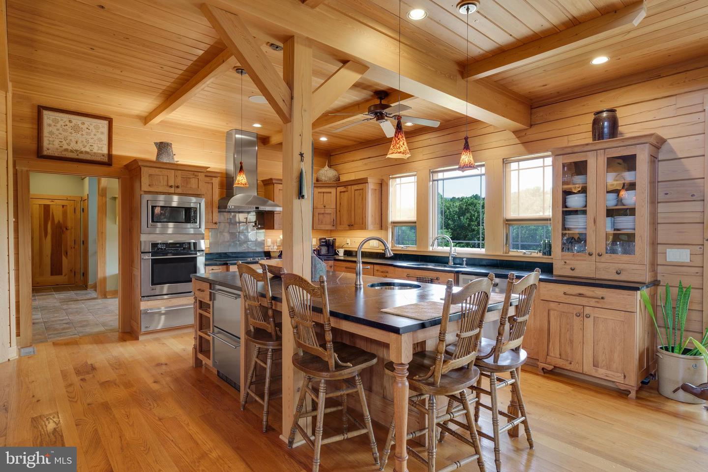 500 LOG CABIN LN, NEW MARKET, Virginia 22844, 3 Bedrooms Bedrooms, ,5 BathroomsBathrooms,Residential,For sale,500 LOG CABIN LN,VASH2012214 MLS # VASH2012214