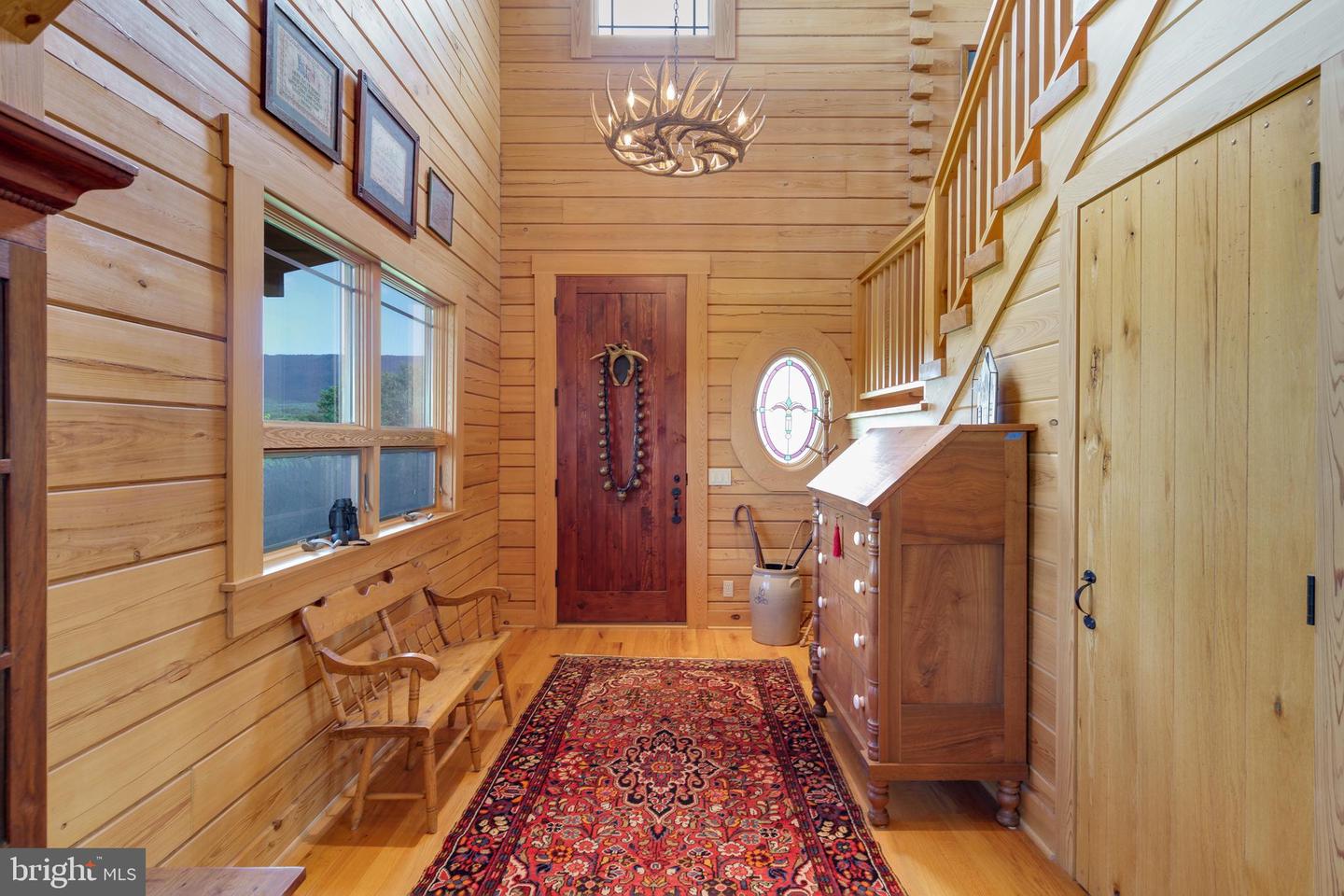 500 LOG CABIN LN, NEW MARKET, Virginia 22844, 3 Bedrooms Bedrooms, ,5 BathroomsBathrooms,Residential,For sale,500 LOG CABIN LN,VASH2012214 MLS # VASH2012214
