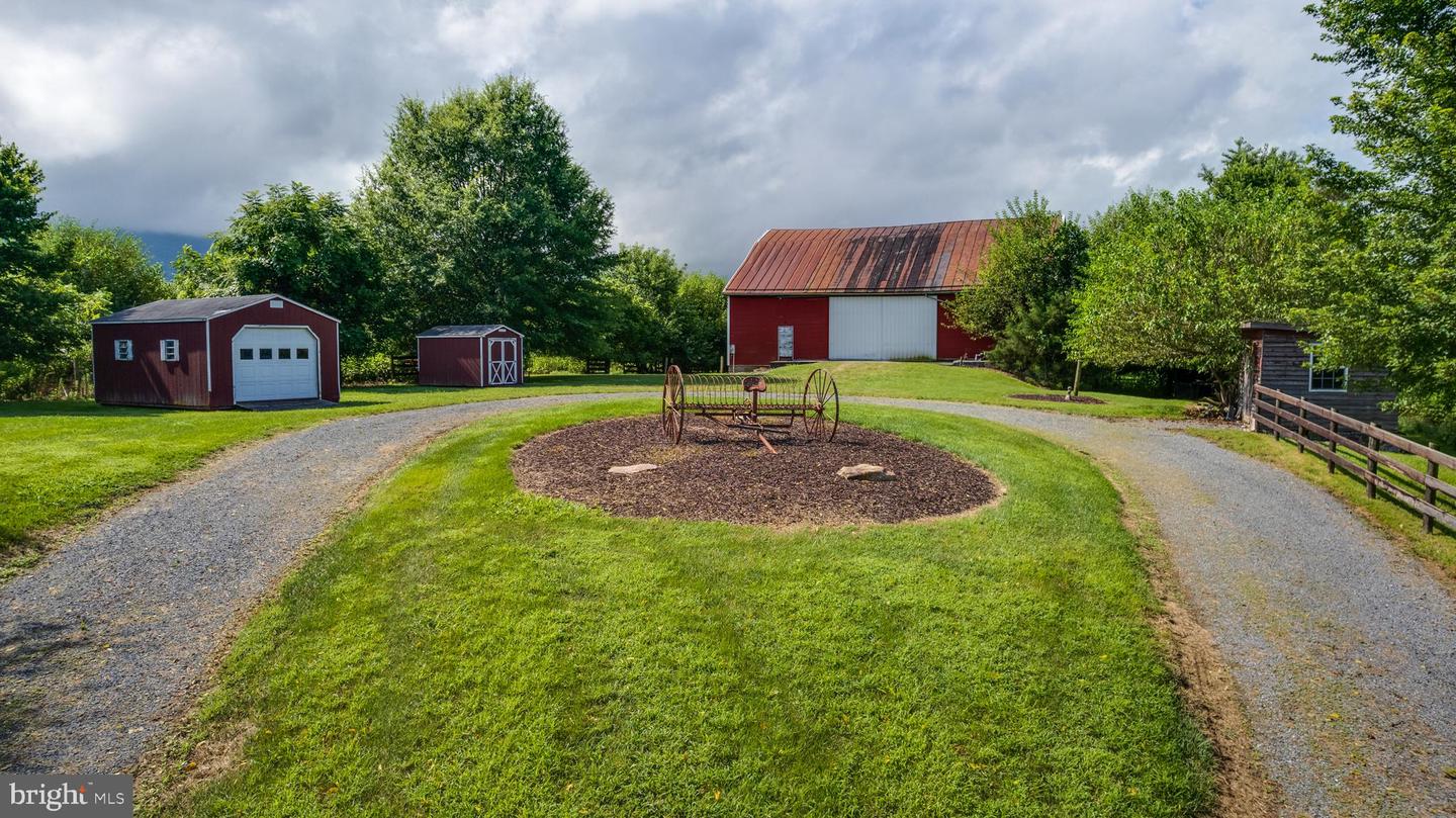 500 LOG CABIN LN, NEW MARKET, Virginia 22844, 3 Bedrooms Bedrooms, ,5 BathroomsBathrooms,Residential,For sale,500 LOG CABIN LN,VASH2012214 MLS # VASH2012214