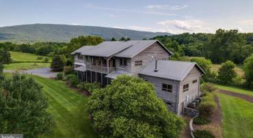 500 LOG CABIN LN, NEW MARKET, Virginia 22844, 3 Bedrooms Bedrooms, ,5 BathroomsBathrooms,Residential,For sale,500 LOG CABIN LN,VASH2012214 MLS # VASH2012214