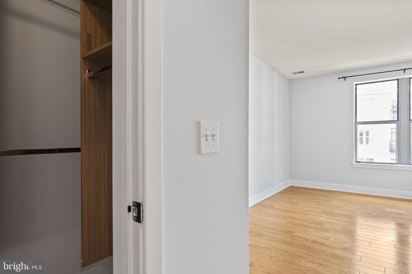 1800 WILSON BLVD #305, ARLINGTON, Virginia 22209, 1 Bedroom Bedrooms, ,1 BathroomBathrooms,Residential,For sale,1800 WILSON BLVD #305,VAAR2062188 MLS # VAAR2062188