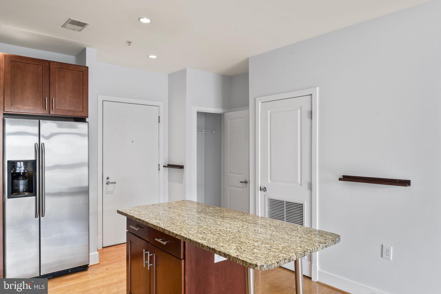 1800 WILSON BLVD #305, ARLINGTON, Virginia 22209, 1 Bedroom Bedrooms, ,1 BathroomBathrooms,Residential,For sale,1800 WILSON BLVD #305,VAAR2062188 MLS # VAAR2062188