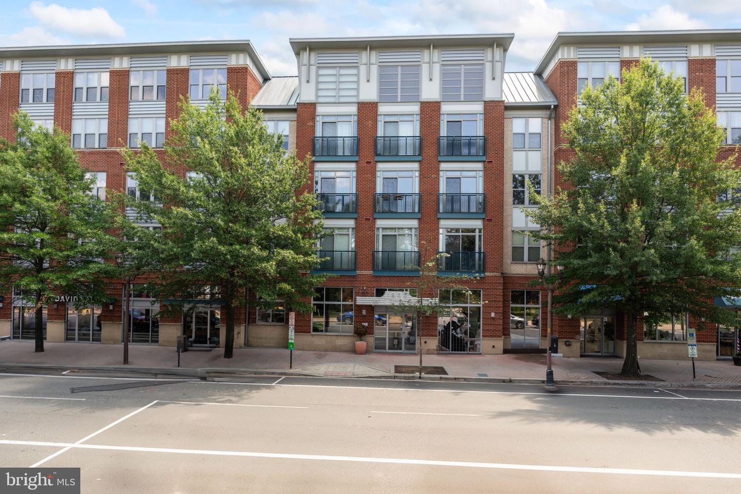 1800 WILSON BLVD #305, ARLINGTON, Virginia 22209, 1 Bedroom Bedrooms, ,1 BathroomBathrooms,Residential,For sale,1800 WILSON BLVD #305,VAAR2062188 MLS # VAAR2062188