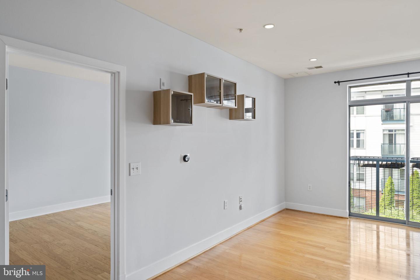 1800 WILSON BLVD #305, ARLINGTON, Virginia 22209, 1 Bedroom Bedrooms, ,1 BathroomBathrooms,Residential,For sale,1800 WILSON BLVD #305,VAAR2062188 MLS # VAAR2062188