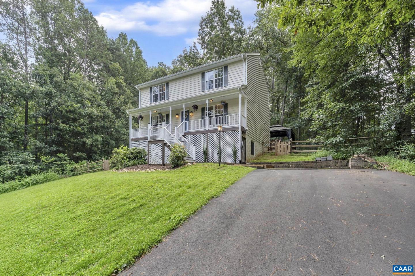 222 WHITE CEDAR RD, BARBOURSVILLE, Virginia 22923, 3 Bedrooms Bedrooms, ,3 BathroomsBathrooms,Residential,For sale,222 WHITE CEDAR RD,667748 MLS # 667748