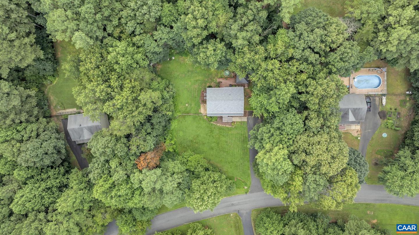 222 WHITE CEDAR RD, BARBOURSVILLE, Virginia 22923, 3 Bedrooms Bedrooms, ,3 BathroomsBathrooms,Residential,For sale,222 WHITE CEDAR RD,667748 MLS # 667748