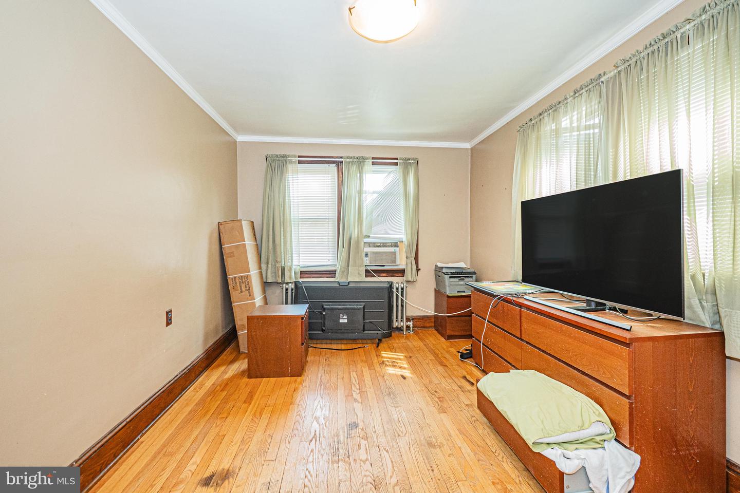 518 QUINTANA PL NW, WASHINGTON, District Of Columbia 20011, 3 Bedrooms Bedrooms, ,2 BathroomsBathrooms,Residential,For sale,518 QUINTANA PL NW,DCDC2214852 MLS # DCDC2214852