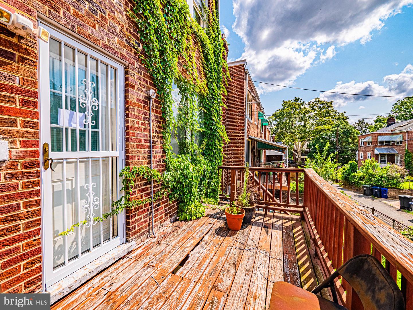 518 QUINTANA PL NW, WASHINGTON, District Of Columbia 20011, 3 Bedrooms Bedrooms, ,2 BathroomsBathrooms,Residential,For sale,518 QUINTANA PL NW,DCDC2214852 MLS # DCDC2214852