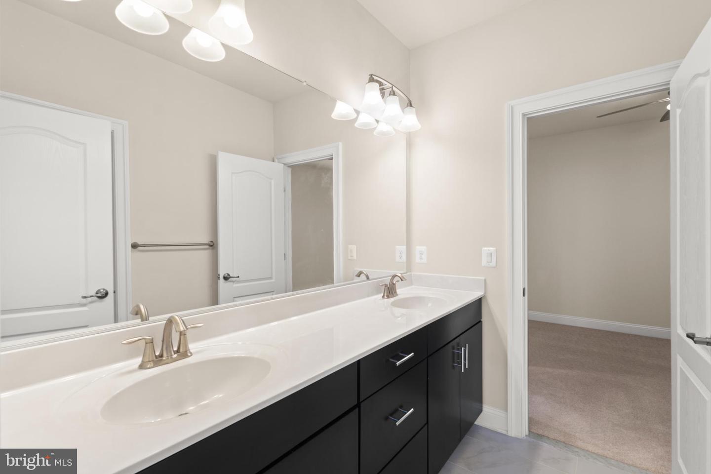 23766 KILKERRAN DR, ALDIE, Virginia 20105, 6 Bedrooms Bedrooms, ,5 BathroomsBathrooms,Residential,For sale,23766 KILKERRAN DR,VALO2104416 MLS # VALO2104416
