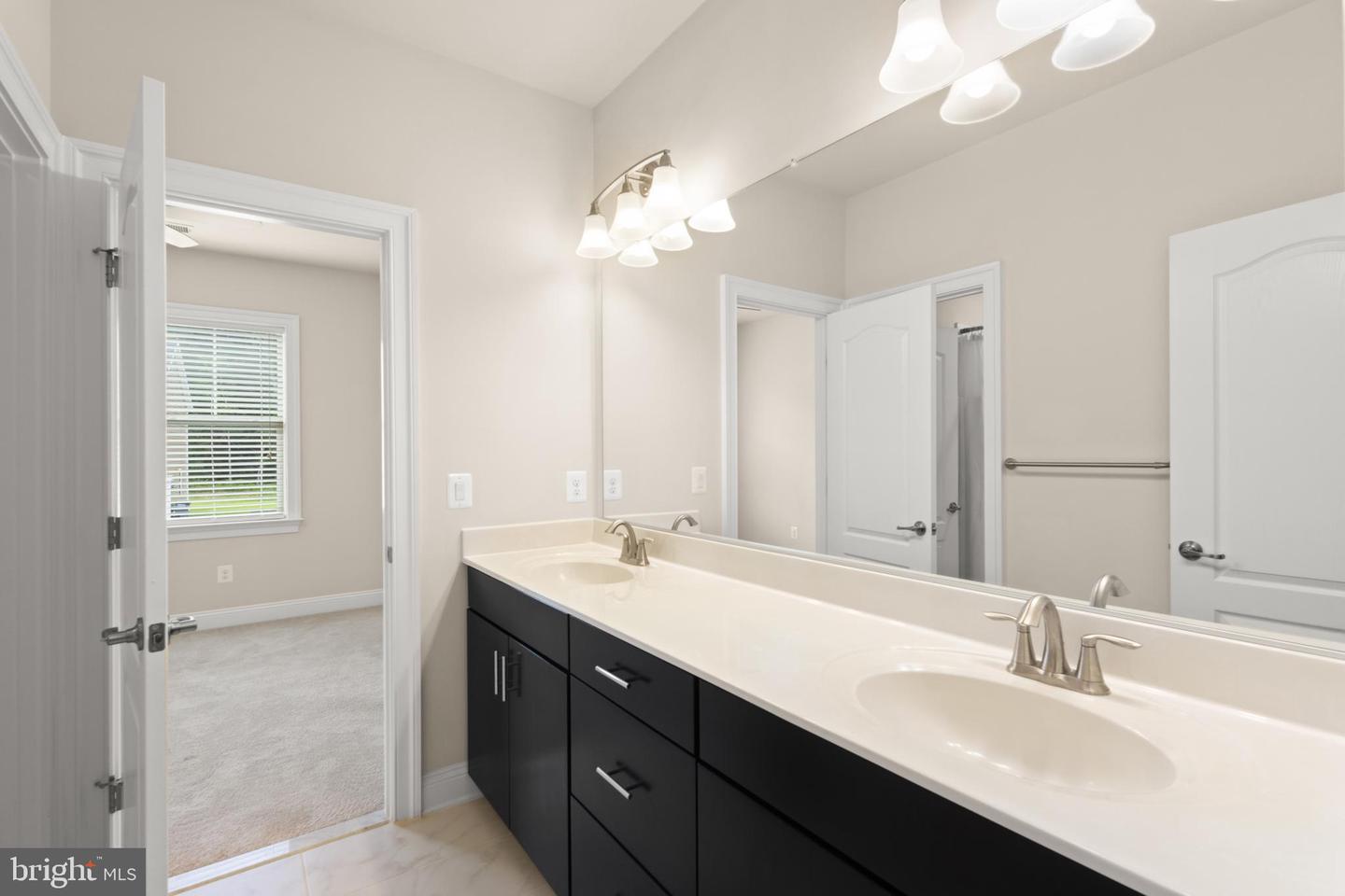 23766 KILKERRAN DR, ALDIE, Virginia 20105, 6 Bedrooms Bedrooms, ,5 BathroomsBathrooms,Residential,For sale,23766 KILKERRAN DR,VALO2104416 MLS # VALO2104416