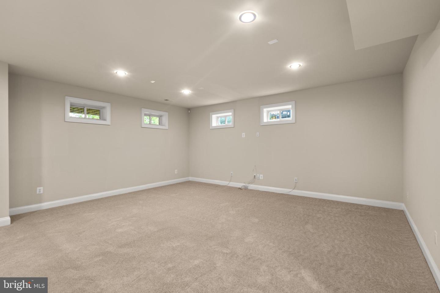 23766 KILKERRAN DR, ALDIE, Virginia 20105, 6 Bedrooms Bedrooms, ,5 BathroomsBathrooms,Residential,For sale,23766 KILKERRAN DR,VALO2104416 MLS # VALO2104416