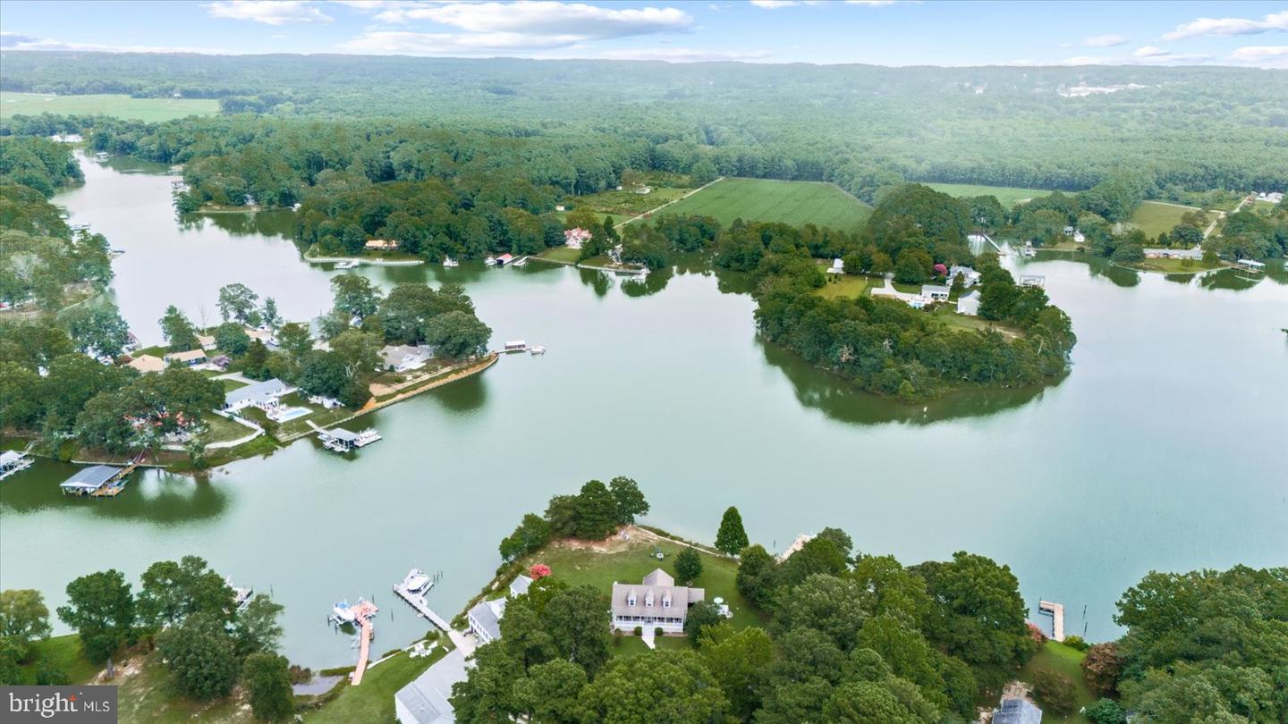 49 WHAYS CREEK COVE LN, REEDVILLE, Virginia 22539, 3 Bedrooms Bedrooms, 11 Rooms Rooms,3 BathroomsBathrooms,Residential,For sale,49 WHAYS CREEK COVE LN,VANV2001724 MLS # VANV2001724