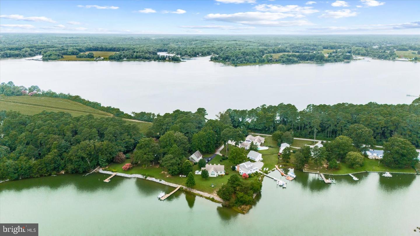 49 WHAYS CREEK COVE LN, REEDVILLE, Virginia 22539, 3 Bedrooms Bedrooms, 11 Rooms Rooms,3 BathroomsBathrooms,Residential,For sale,49 WHAYS CREEK COVE LN,VANV2001724 MLS # VANV2001724