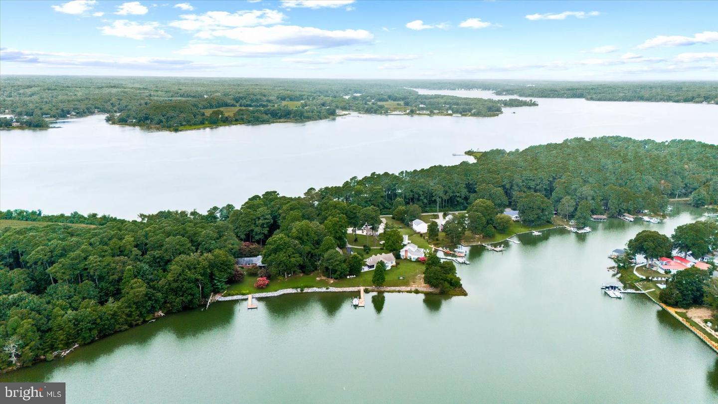 49 WHAYS CREEK COVE LN, REEDVILLE, Virginia 22539, 3 Bedrooms Bedrooms, 11 Rooms Rooms,3 BathroomsBathrooms,Residential,For sale,49 WHAYS CREEK COVE LN,VANV2001724 MLS # VANV2001724