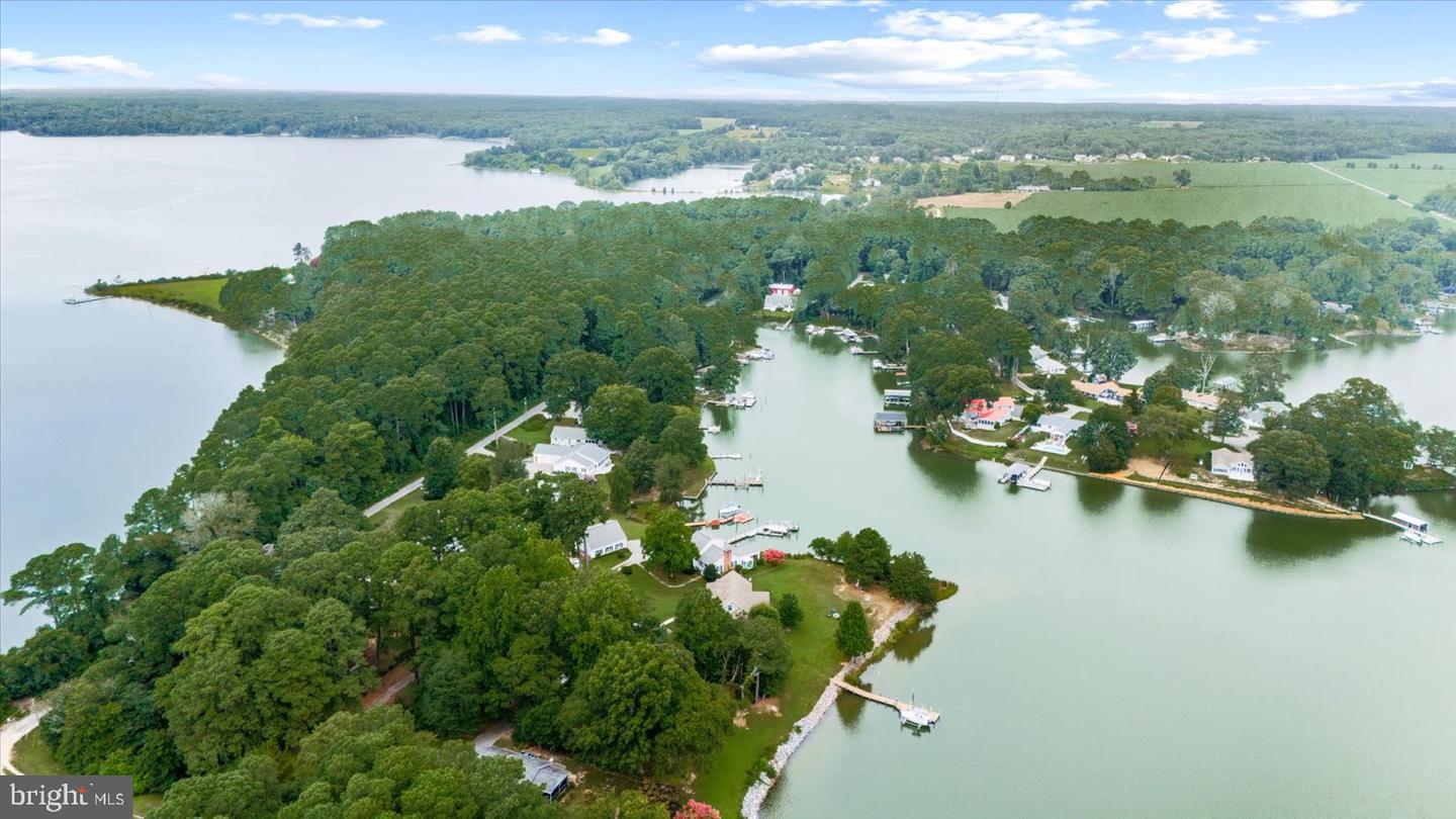 49 WHAYS CREEK COVE LN, REEDVILLE, Virginia 22539, 3 Bedrooms Bedrooms, 11 Rooms Rooms,3 BathroomsBathrooms,Residential,For sale,49 WHAYS CREEK COVE LN,VANV2001724 MLS # VANV2001724