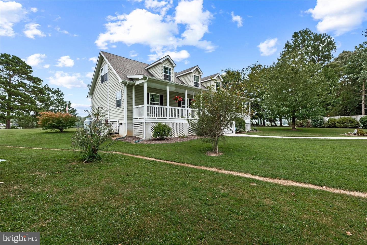 49 WHAYS CREEK COVE LN, REEDVILLE, Virginia 22539, 3 Bedrooms Bedrooms, 11 Rooms Rooms,3 BathroomsBathrooms,Residential,For sale,49 WHAYS CREEK COVE LN,VANV2001724 MLS # VANV2001724