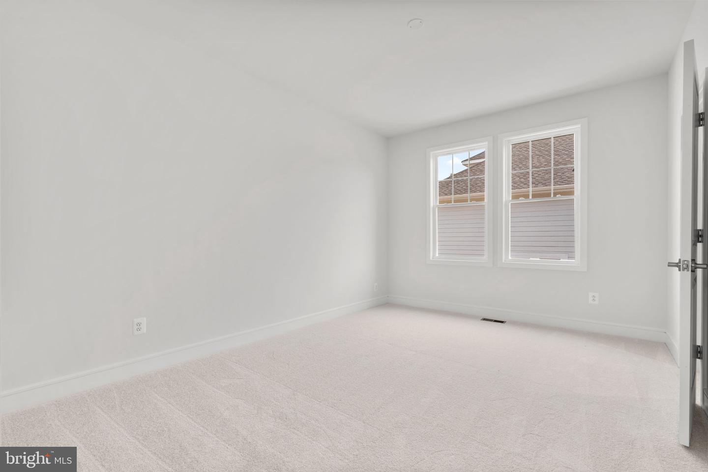 1011 CAPTAIN RICHARDS CT, MARSHALL, Virginia 20115, 4 Bedrooms Bedrooms, 9 Rooms Rooms,4 BathroomsBathrooms,Residential,For sale,1011 CAPTAIN RICHARDS CT,VAFQ2017894 MLS # VAFQ2017894