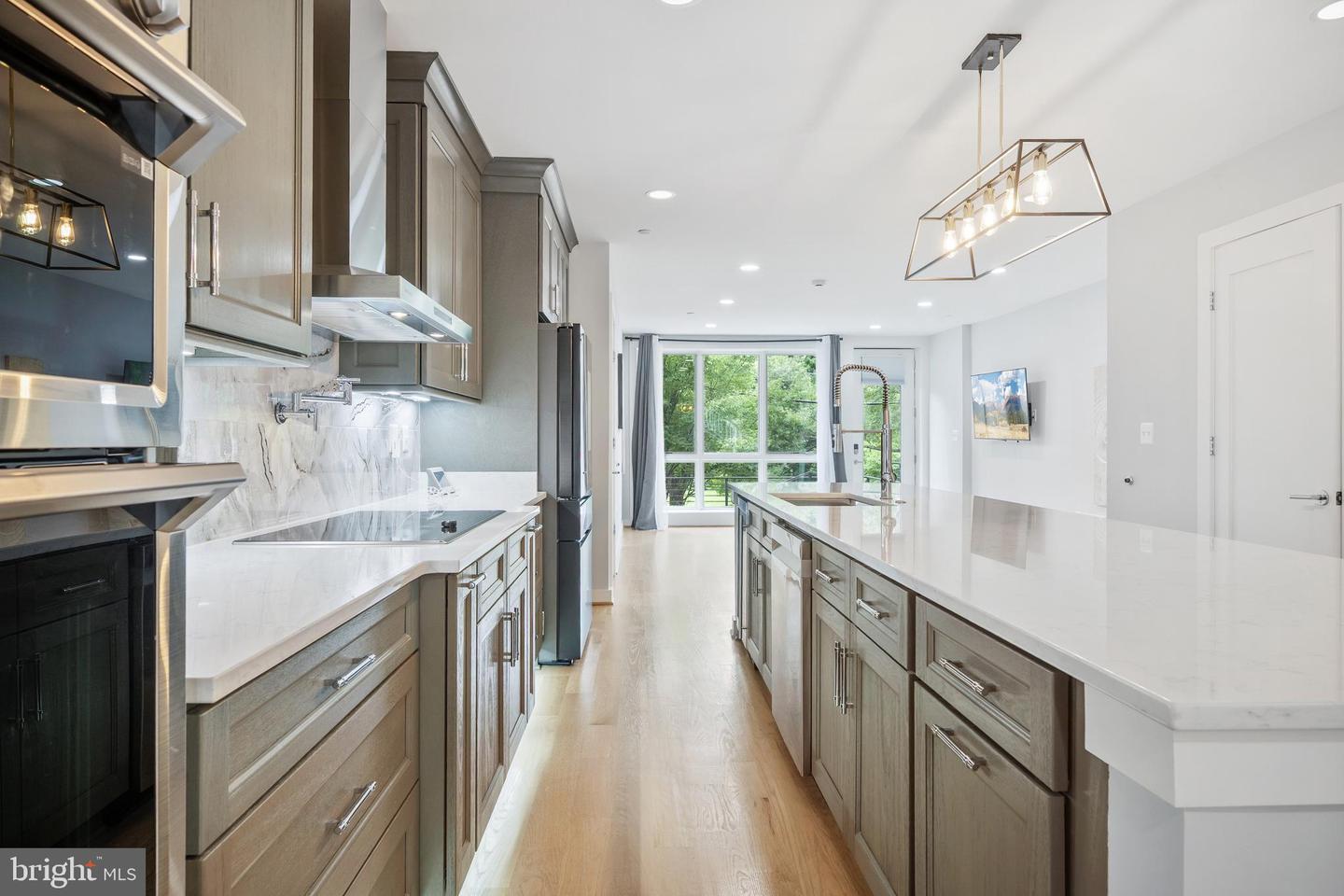 424 MISSOURI AVE NW #2, WASHINGTON, District Of Columbia 20011, 3 Bedrooms Bedrooms, ,2 BathroomsBathrooms,Residential,For sale,424 MISSOURI AVE NW #2,DCDC2214692 MLS # DCDC2214692