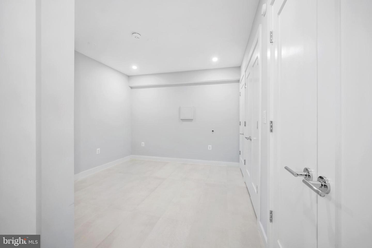 424 MISSOURI AVE NW #2, WASHINGTON, District Of Columbia 20011, 3 Bedrooms Bedrooms, ,2 BathroomsBathrooms,Residential,For sale,424 MISSOURI AVE NW #2,DCDC2214692 MLS # DCDC2214692