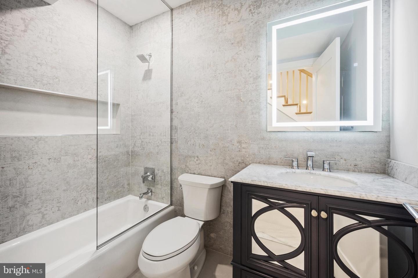 424 MISSOURI AVE NW #2, WASHINGTON, District Of Columbia 20011, 3 Bedrooms Bedrooms, ,2 BathroomsBathrooms,Residential,For sale,424 MISSOURI AVE NW #2,DCDC2214692 MLS # DCDC2214692