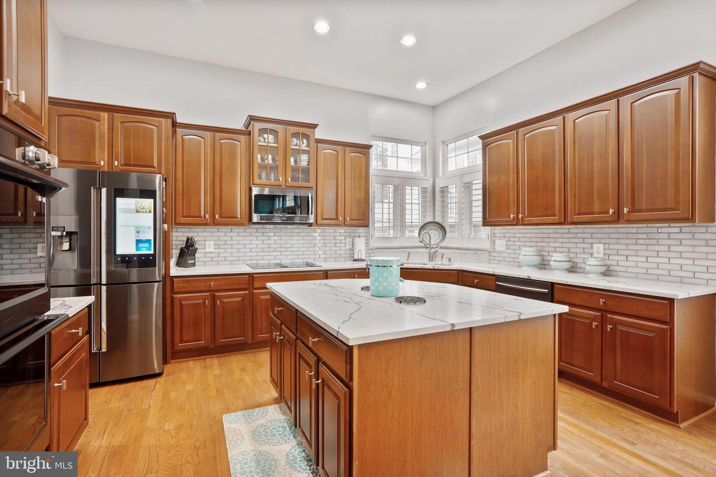 9138 LAKE PARCEL, FORT BELVOIR, Virginia 22060, 4 Bedrooms Bedrooms, ,4 BathroomsBathrooms,Residential,For sale,9138 LAKE PARCEL,VAFX2238776 MLS # VAFX2238776