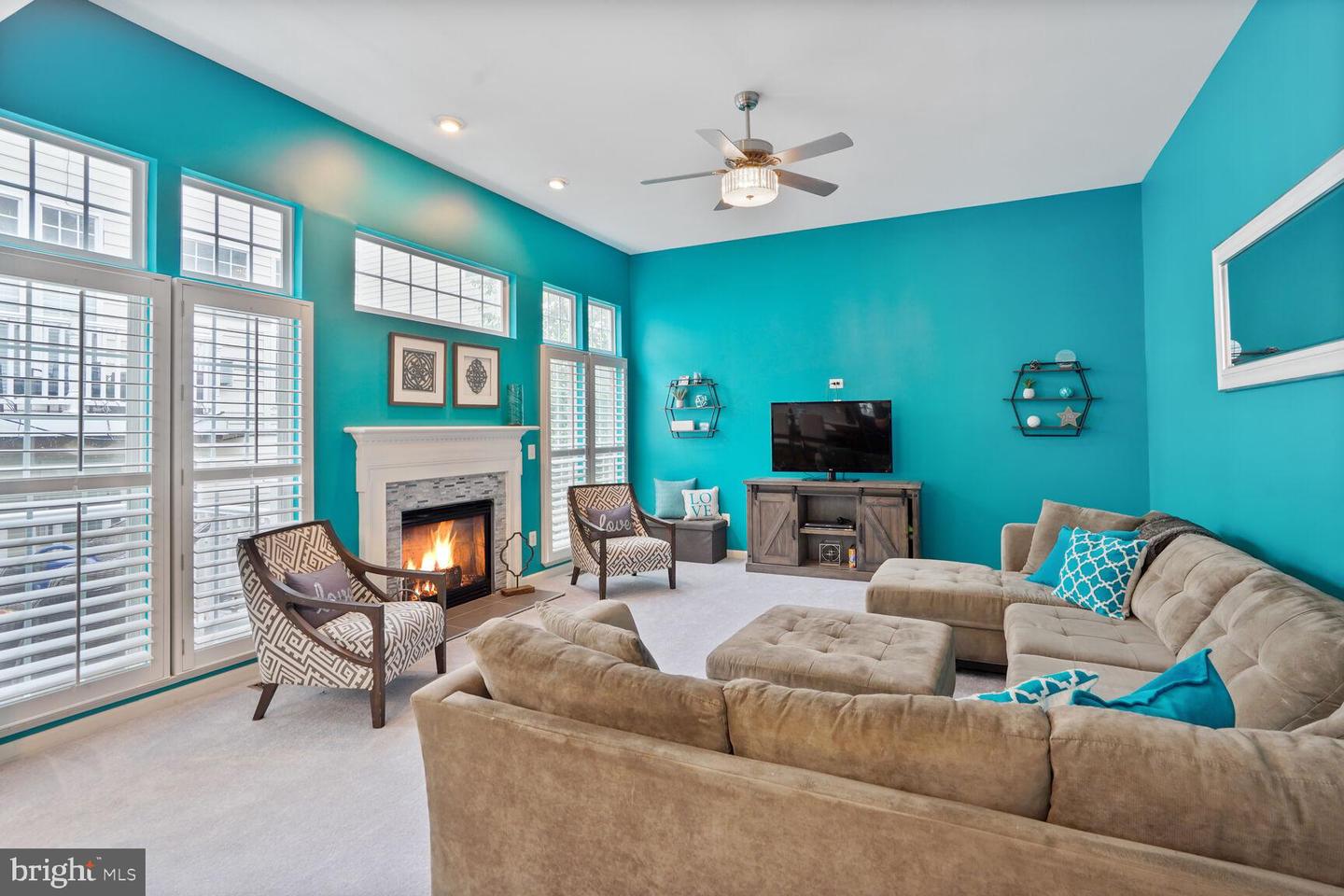 9138 LAKE PARCEL, FORT BELVOIR, Virginia 22060, 4 Bedrooms Bedrooms, ,4 BathroomsBathrooms,Residential,For sale,9138 LAKE PARCEL,VAFX2238776 MLS # VAFX2238776