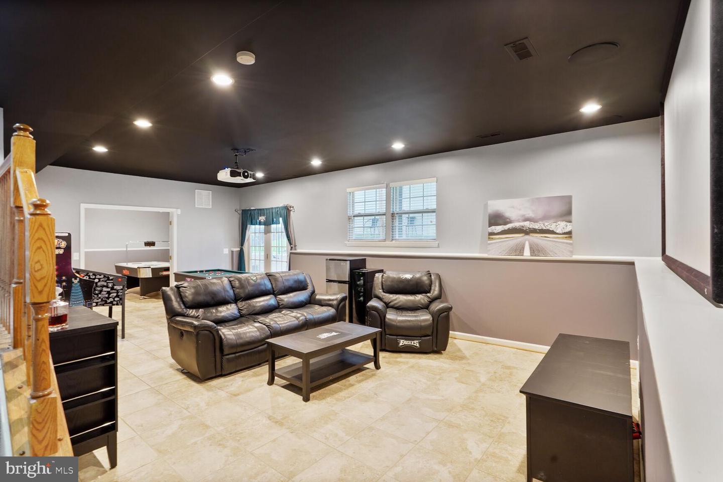 9138 LAKE PARCEL, FORT BELVOIR, Virginia 22060, 4 Bedrooms Bedrooms, ,4 BathroomsBathrooms,Residential,For sale,9138 LAKE PARCEL,VAFX2238776 MLS # VAFX2238776