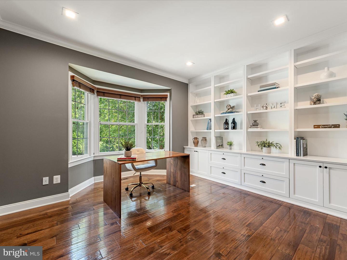 18132 SHENSTONE RUN CT, LEESBURG, Virginia 20175, 4 Bedrooms Bedrooms, ,5 BathroomsBathrooms,Residential,For sale,18132 SHENSTONE RUN CT,VALO2100322 MLS # VALO2100322