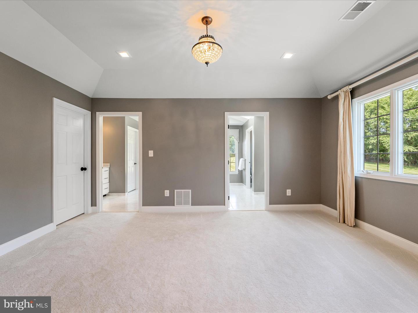 18132 SHENSTONE RUN CT, LEESBURG, Virginia 20175, 4 Bedrooms Bedrooms, ,5 BathroomsBathrooms,Residential,For sale,18132 SHENSTONE RUN CT,VALO2100322 MLS # VALO2100322