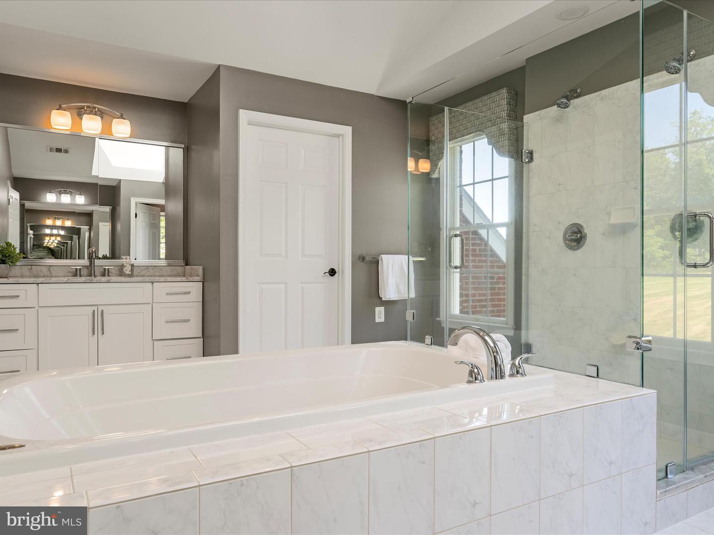 18132 SHENSTONE RUN CT, LEESBURG, Virginia 20175, 4 Bedrooms Bedrooms, ,5 BathroomsBathrooms,Residential,For sale,18132 SHENSTONE RUN CT,VALO2100322 MLS # VALO2100322