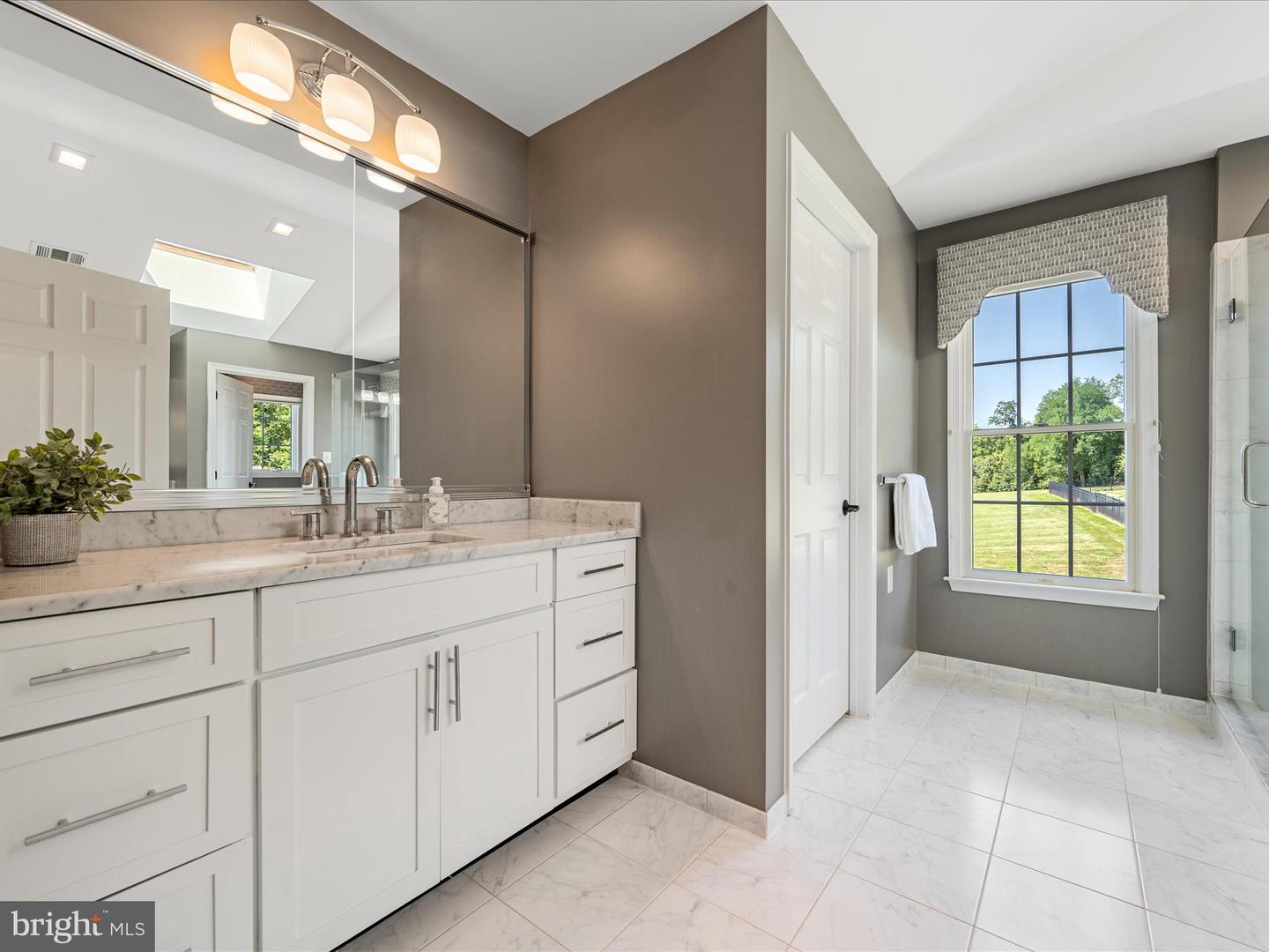 18132 SHENSTONE RUN CT, LEESBURG, Virginia 20175, 4 Bedrooms Bedrooms, ,5 BathroomsBathrooms,Residential,For sale,18132 SHENSTONE RUN CT,VALO2100322 MLS # VALO2100322