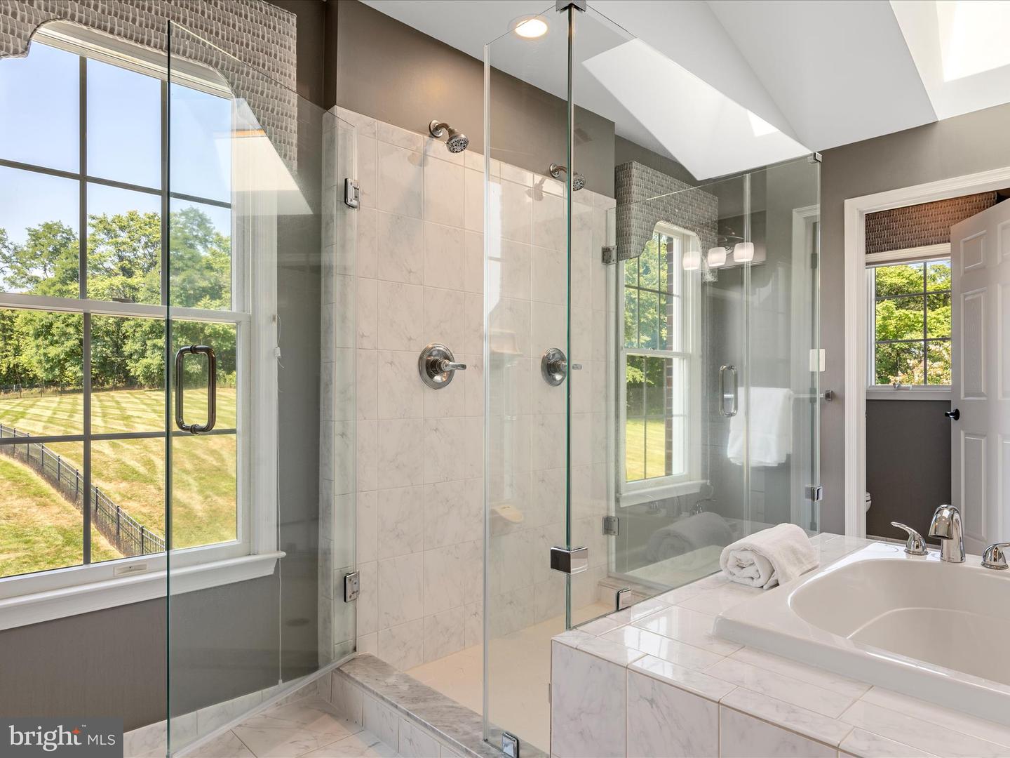 18132 SHENSTONE RUN CT, LEESBURG, Virginia 20175, 4 Bedrooms Bedrooms, ,5 BathroomsBathrooms,Residential,For sale,18132 SHENSTONE RUN CT,VALO2100322 MLS # VALO2100322