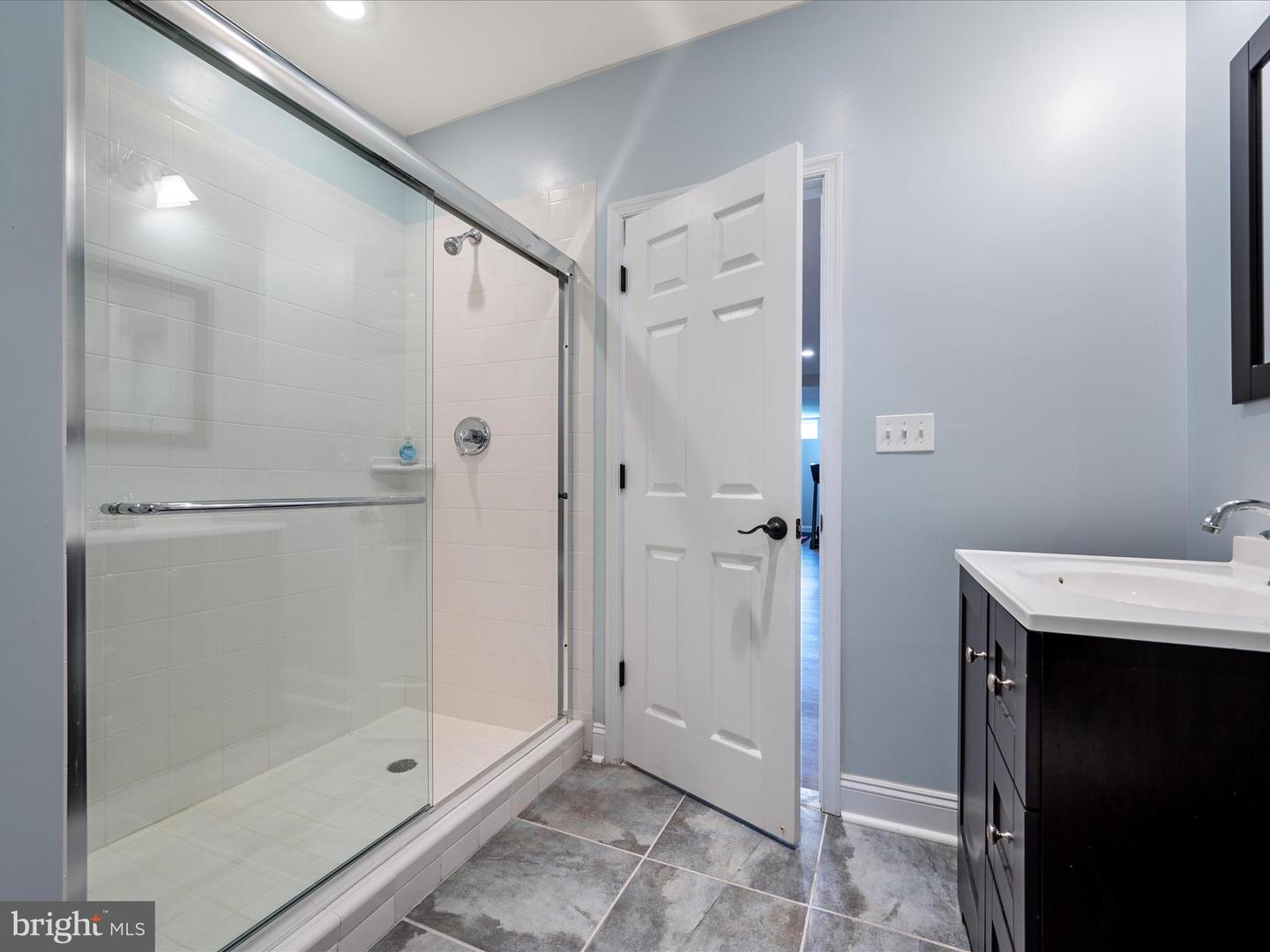 18132 SHENSTONE RUN CT, LEESBURG, Virginia 20175, 4 Bedrooms Bedrooms, ,5 BathroomsBathrooms,Residential,For sale,18132 SHENSTONE RUN CT,VALO2100322 MLS # VALO2100322