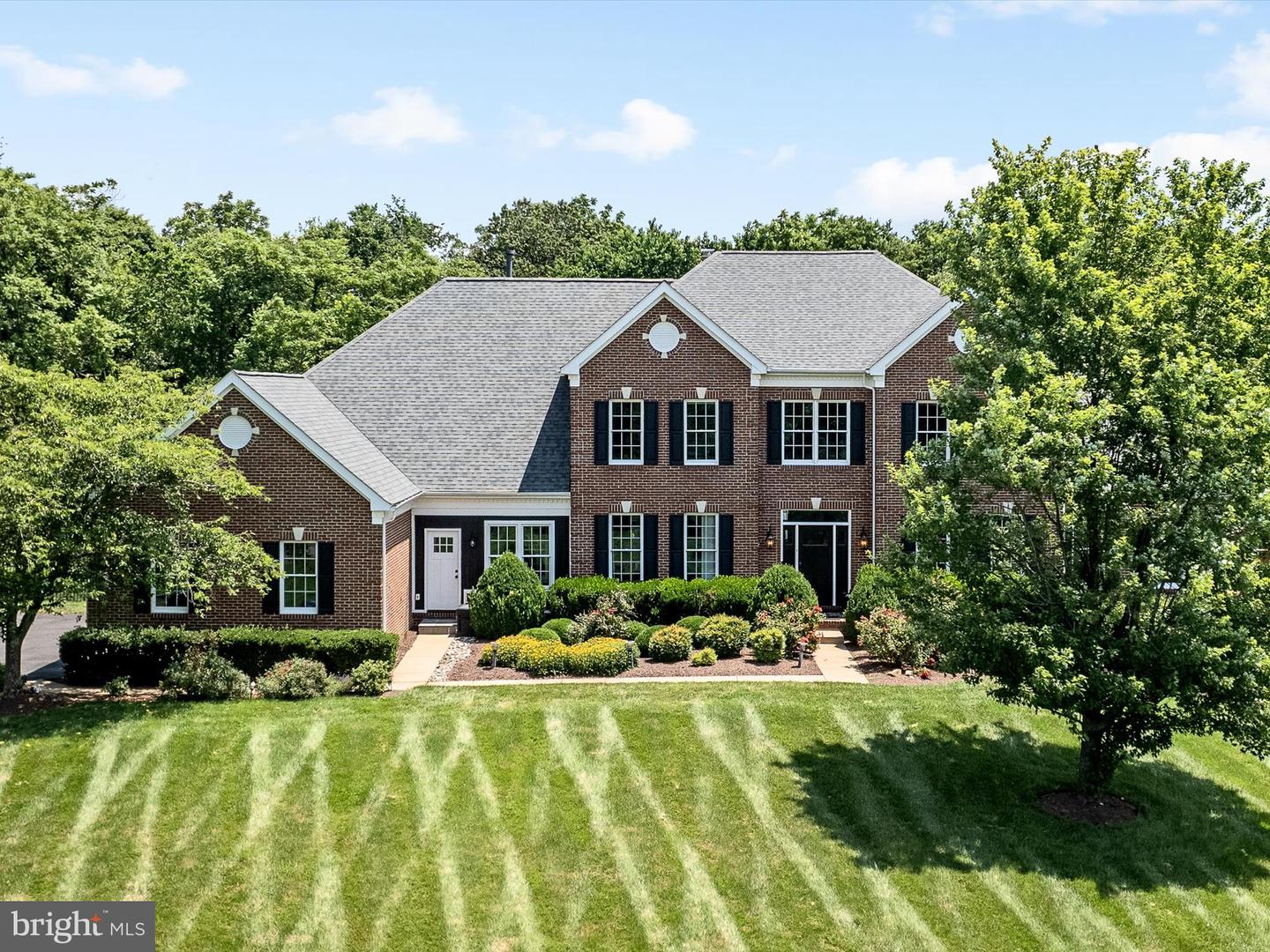 18132 SHENSTONE RUN CT, LEESBURG, Virginia 20175, 4 Bedrooms Bedrooms, ,5 BathroomsBathrooms,Residential,For sale,18132 SHENSTONE RUN CT,VALO2100322 MLS # VALO2100322