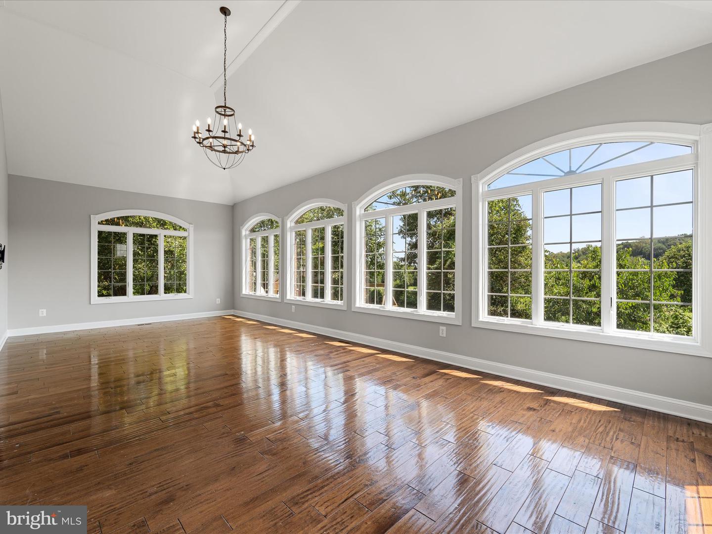 18132 SHENSTONE RUN CT, LEESBURG, Virginia 20175, 4 Bedrooms Bedrooms, ,5 BathroomsBathrooms,Residential,For sale,18132 SHENSTONE RUN CT,VALO2100322 MLS # VALO2100322