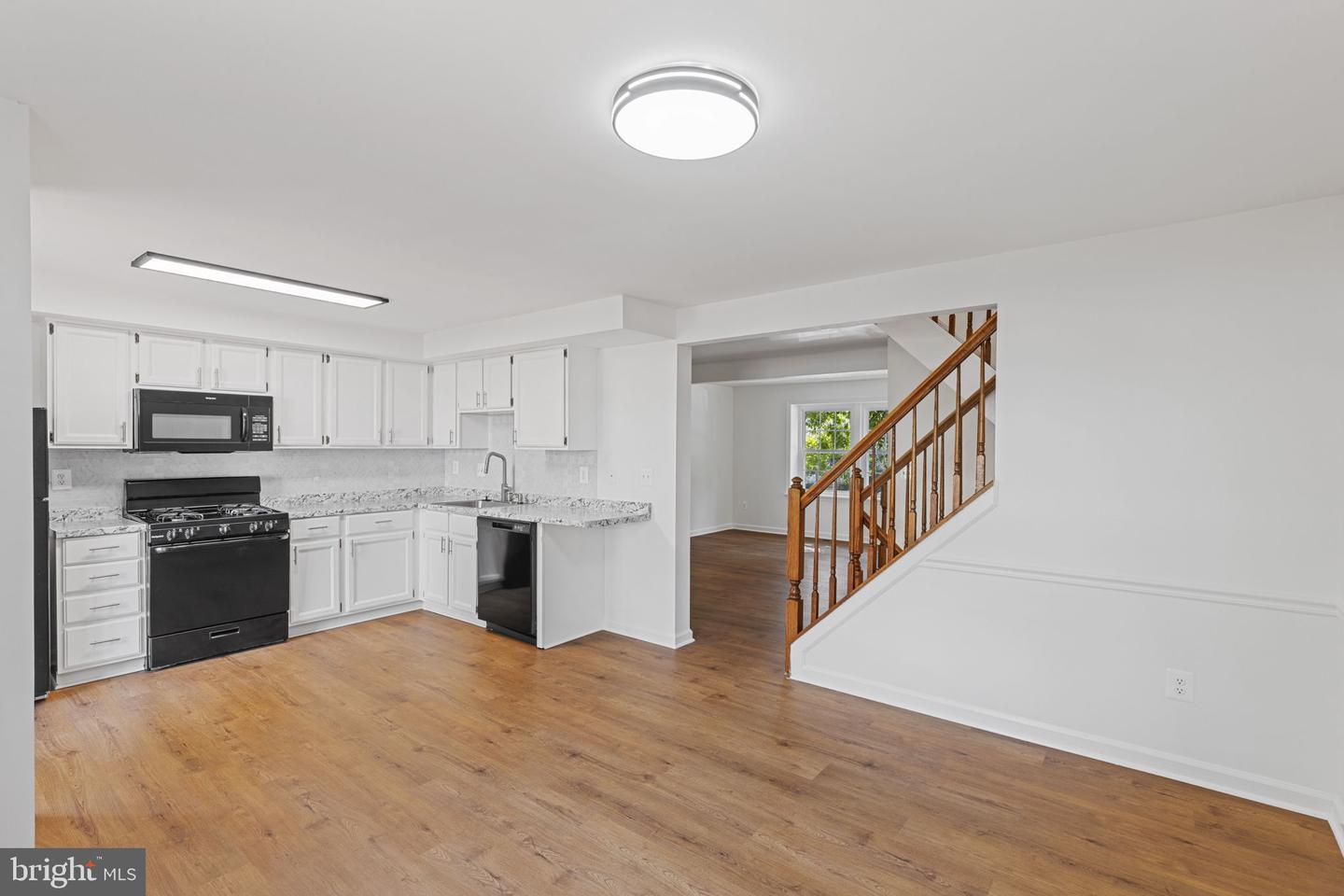 5705 CROATAN CT, CENTREVILLE, Virginia 20120, 3 Bedrooms Bedrooms, ,2 BathroomsBathrooms,Residential,For sale,5705 CROATAN CT,VAFX2255174 MLS # VAFX2255174