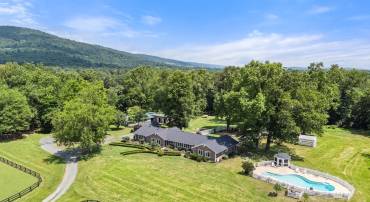 20269 TRAPPE RD, BLUEMONT, Virginia 20135, 5 Bedrooms Bedrooms, ,3 BathroomsBathrooms,Farm,For sale,20269 TRAPPE RD,VALO2104352 MLS # VALO2104352