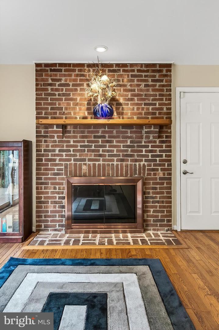 9594 SHANNON LN, MANASSAS, Virginia 20110, 4 Bedrooms Bedrooms, ,2 BathroomsBathrooms,Residential,For sale,9594 SHANNON LN,VAMN2009068 MLS # VAMN2009068