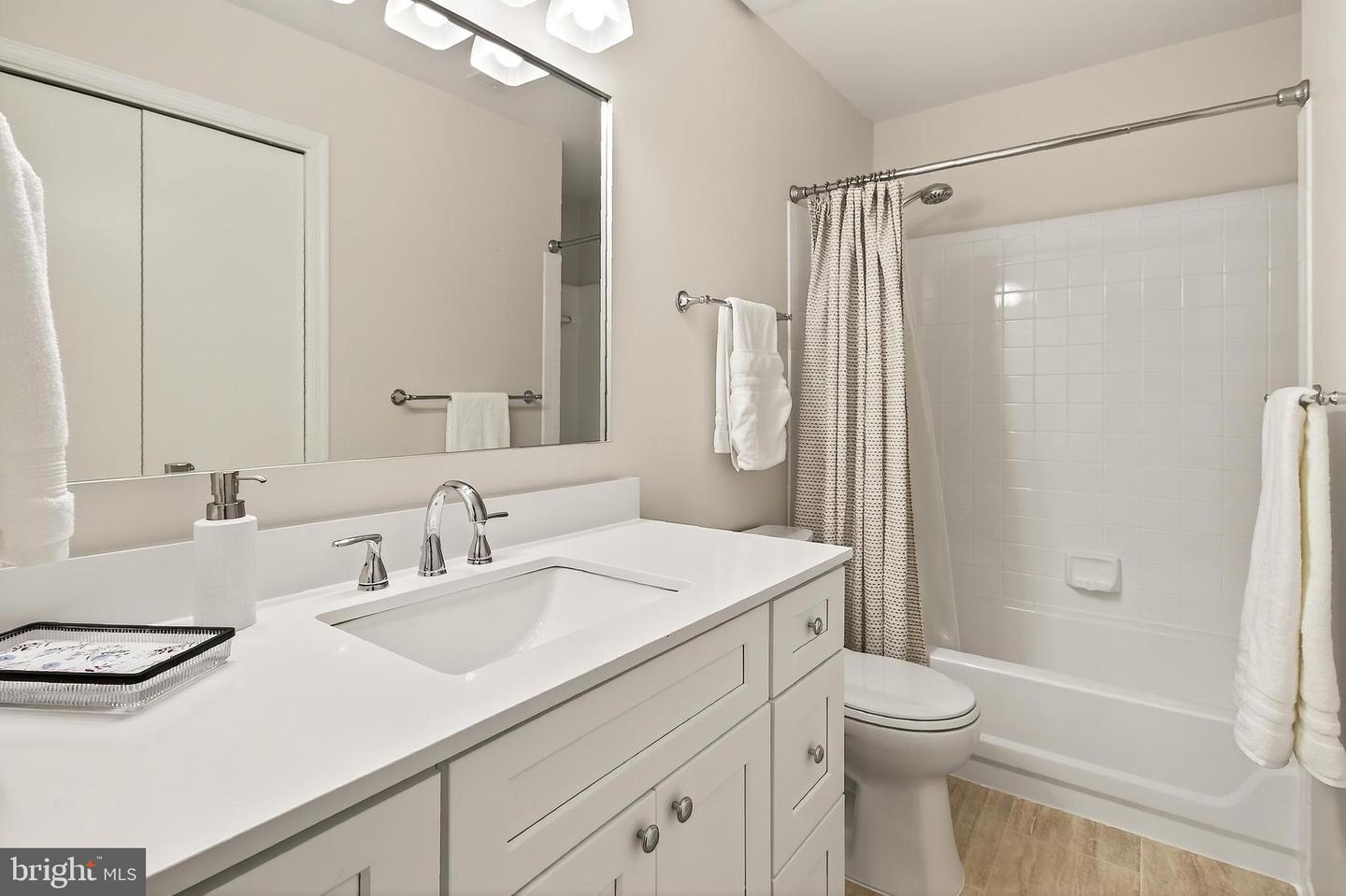 9594 SHANNON LN, MANASSAS, Virginia 20110, 4 Bedrooms Bedrooms, ,2 BathroomsBathrooms,Residential,For sale,9594 SHANNON LN,VAMN2009068 MLS # VAMN2009068