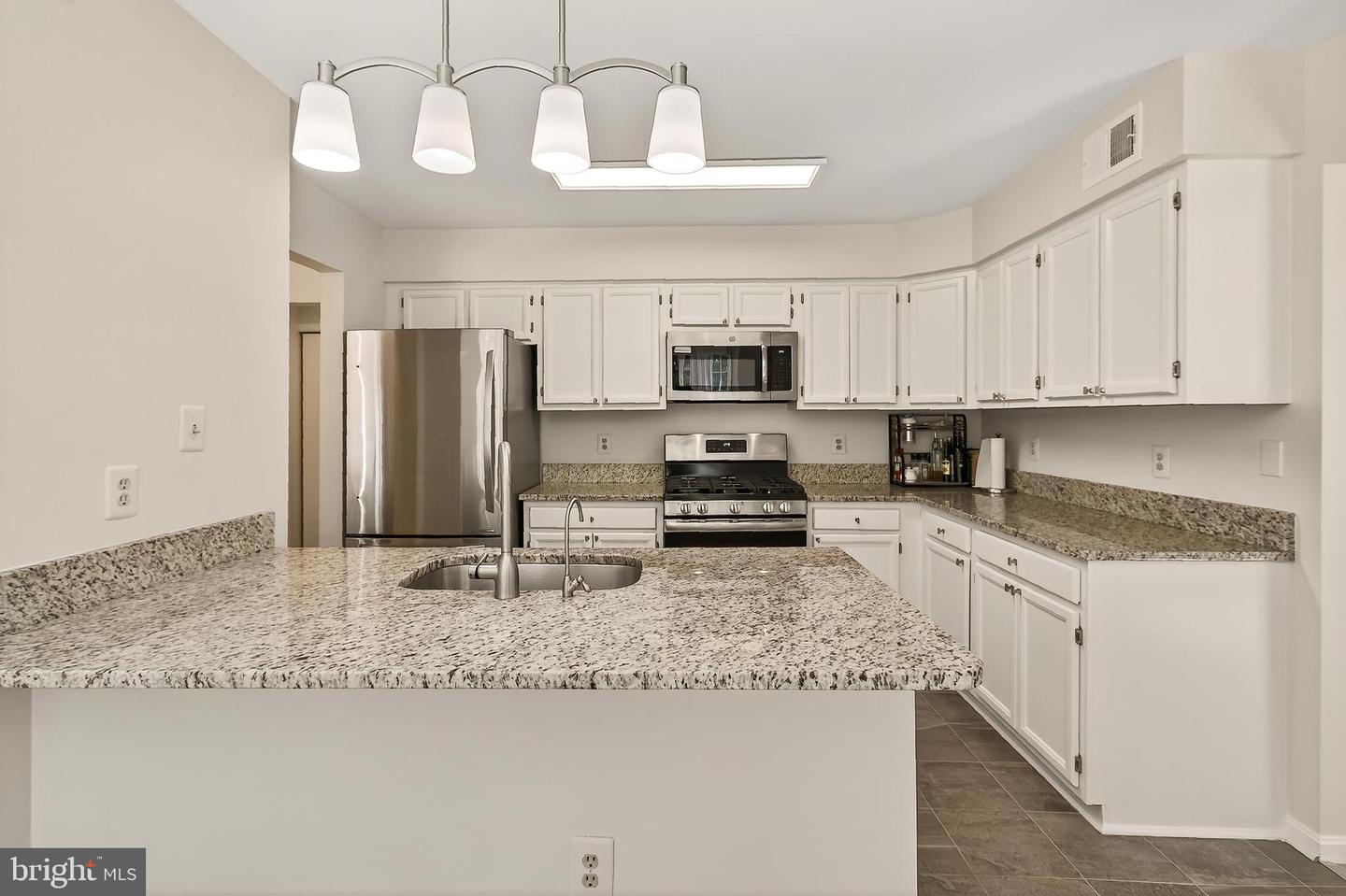 9594 SHANNON LN, MANASSAS, Virginia 20110, 4 Bedrooms Bedrooms, ,2 BathroomsBathrooms,Residential,For sale,9594 SHANNON LN,VAMN2009068 MLS # VAMN2009068