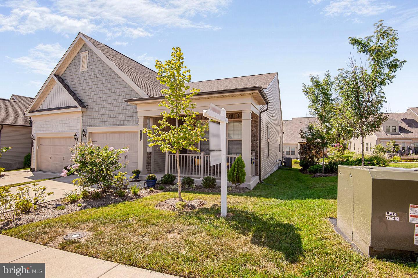15855 LAVENDER WOODS LN, HAYMARKET, Virginia 20169, 3 Bedrooms Bedrooms, ,3 BathroomsBathrooms,Residential,For sale,15855 LAVENDER WOODS LN,VAPW2100478 MLS # VAPW2100478