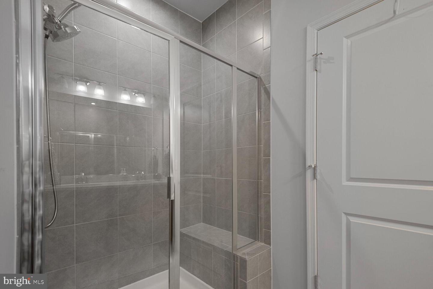 15855 LAVENDER WOODS LN, HAYMARKET, Virginia 20169, 3 Bedrooms Bedrooms, ,3 BathroomsBathrooms,Residential,For sale,15855 LAVENDER WOODS LN,VAPW2100478 MLS # VAPW2100478