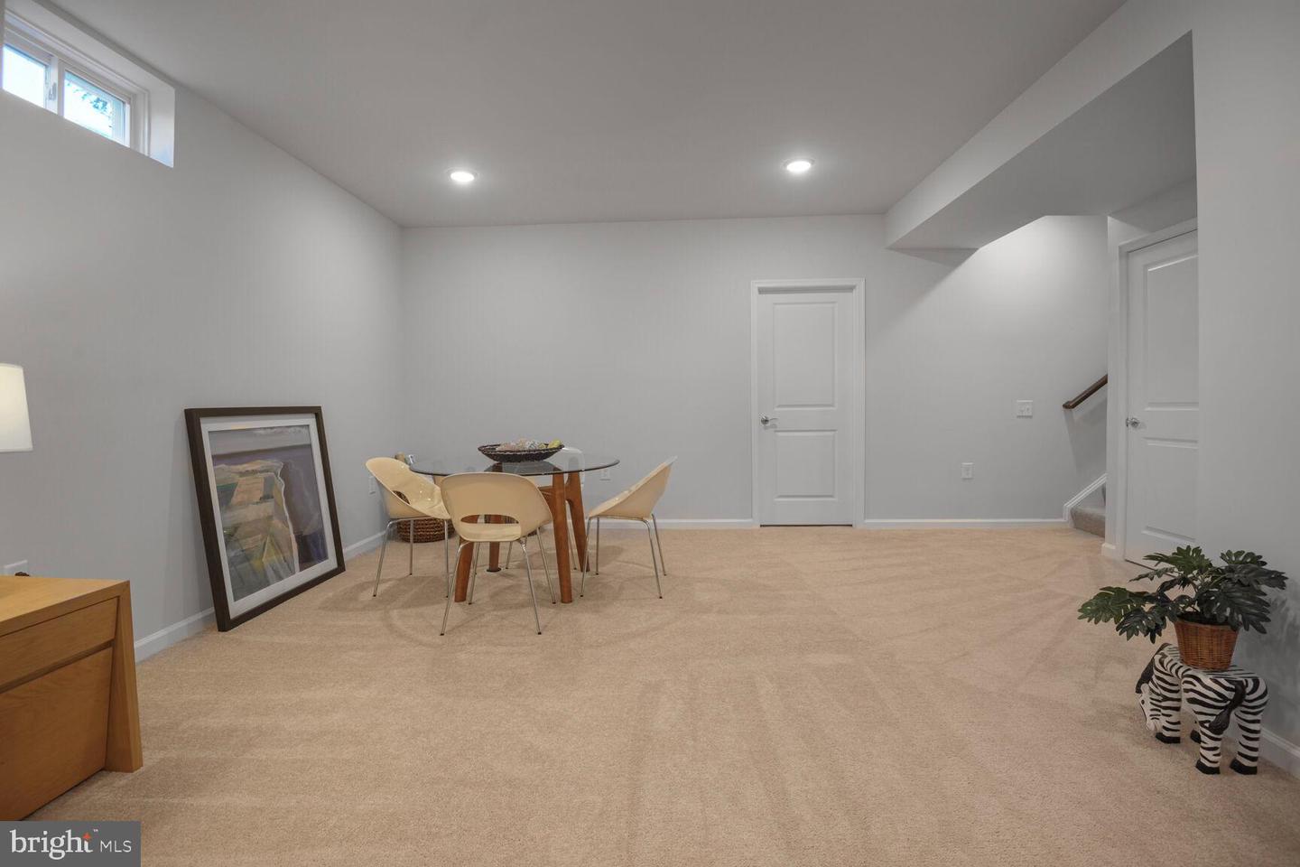 15855 LAVENDER WOODS LN, HAYMARKET, Virginia 20169, 3 Bedrooms Bedrooms, ,3 BathroomsBathrooms,Residential,For sale,15855 LAVENDER WOODS LN,VAPW2100478 MLS # VAPW2100478