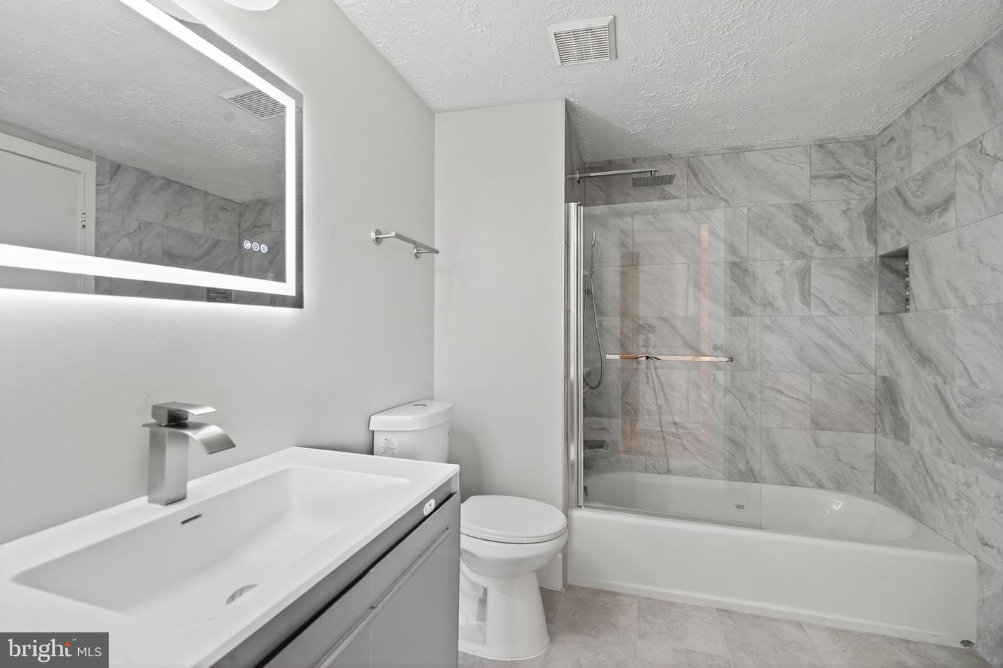8336 CLAREMONT WOODS DR, ALEXANDRIA, Virginia 22309, 4 Bedrooms Bedrooms, ,2 BathroomsBathrooms,Residential,For sale,8336 CLAREMONT WOODS DR,VAFX2260618 MLS # VAFX2260618