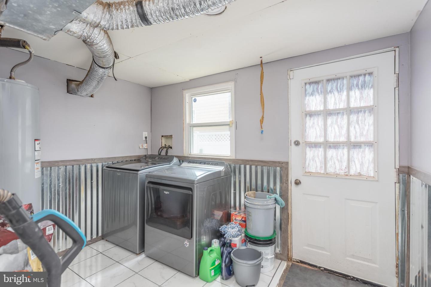 131 S MASSANUTTEN ST, STRASBURG, Virginia 22657, 3 Bedrooms Bedrooms, ,2 BathroomsBathrooms,Residential,For sale,131 S MASSANUTTEN ST,VASH2012210 MLS # VASH2012210